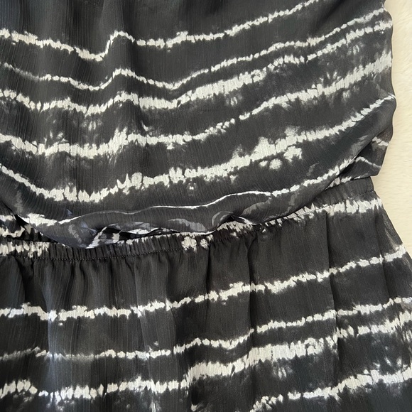 Express strapless dress - Picture 2 of 9